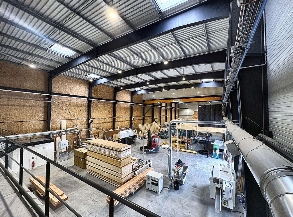 Vue d'ensemble, Atelier MOB, assemblage murs ossature bois, LP Charpente