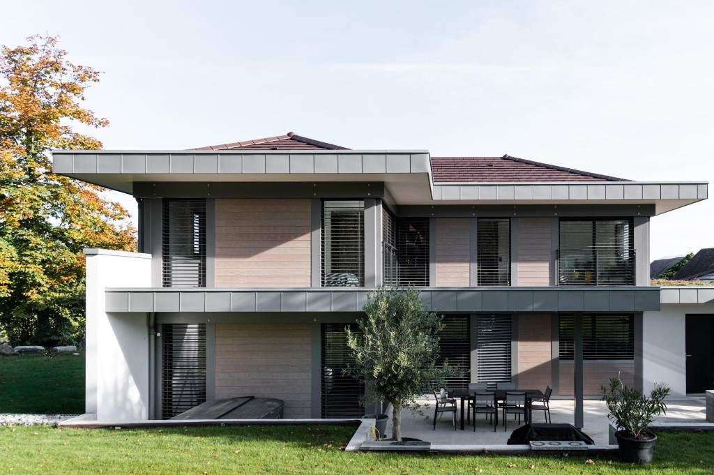 Bardage mélèze brossé New Age, Maison Drion, Cornier