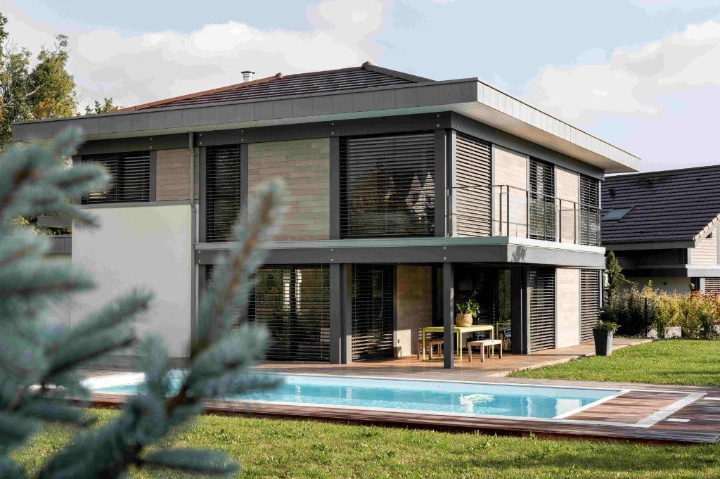 Façade et piscine, Villa Marchand, Annecy-le-Vieux