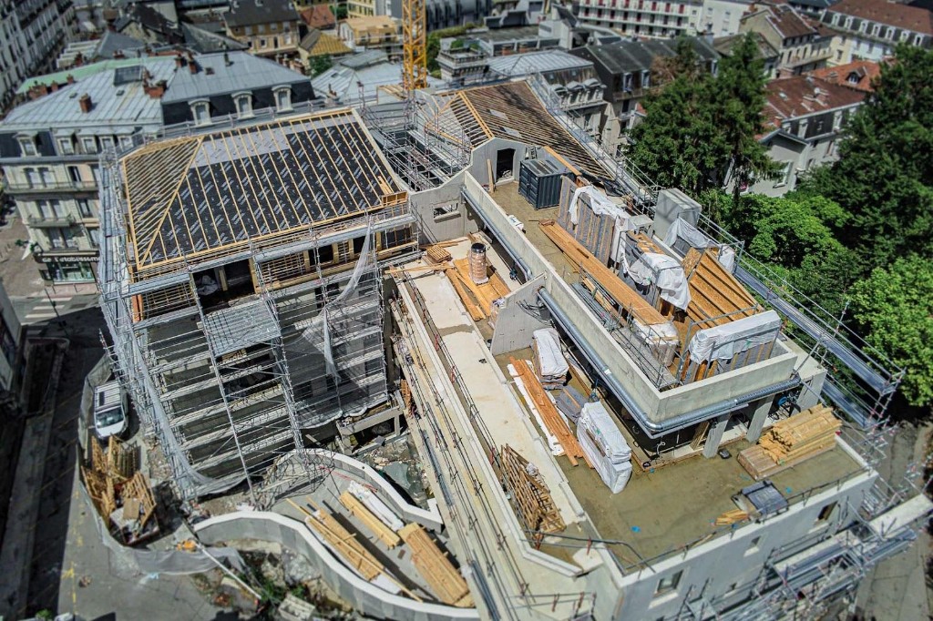 Charpente toiture en cours, Villa Thermale, Aix-les-Bains